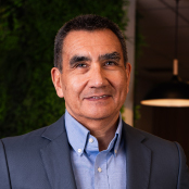 MANUEL<br>MÁNQUEZ